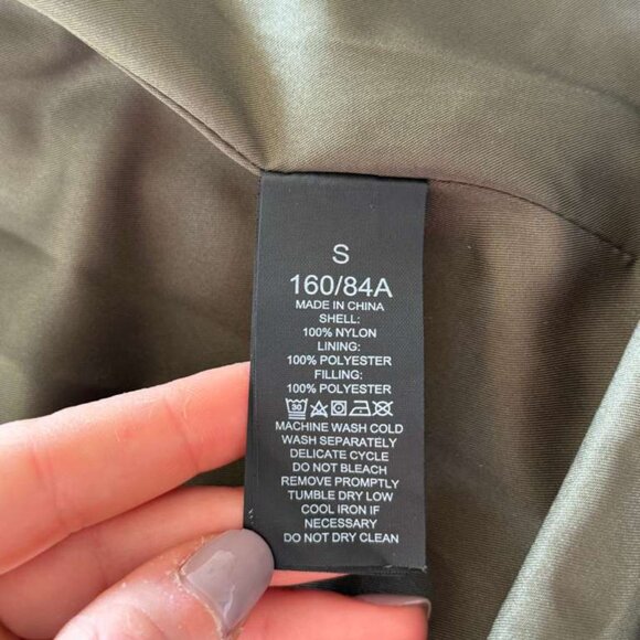 Kate Spade olive green quilted water-resistant jacket - Picture 6 of 6